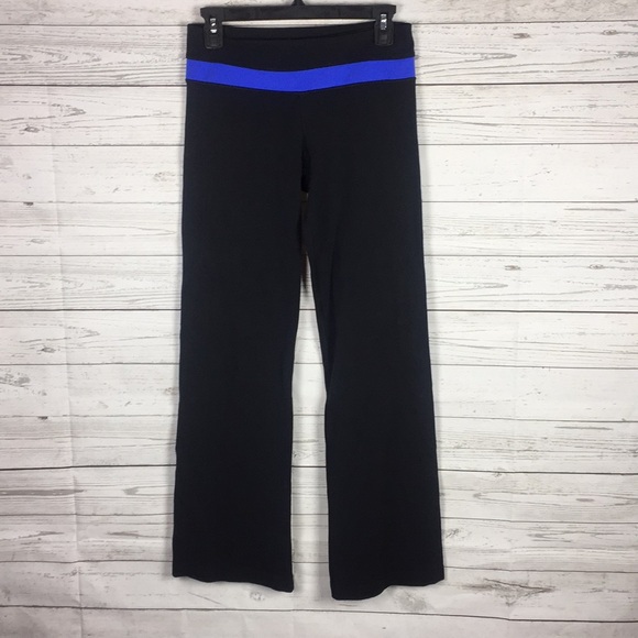 lululemon athletica Pants - Lululemon black groove pants size 6